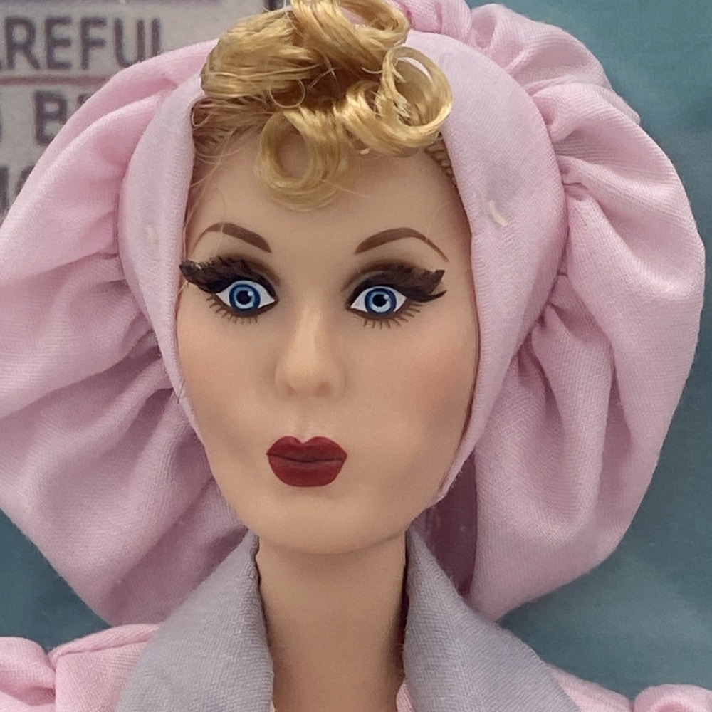 Barbie I Love Lucy "Job Switching" Lucy and Ethel Doll Giftset New episode 39 - Picture 3 of 16